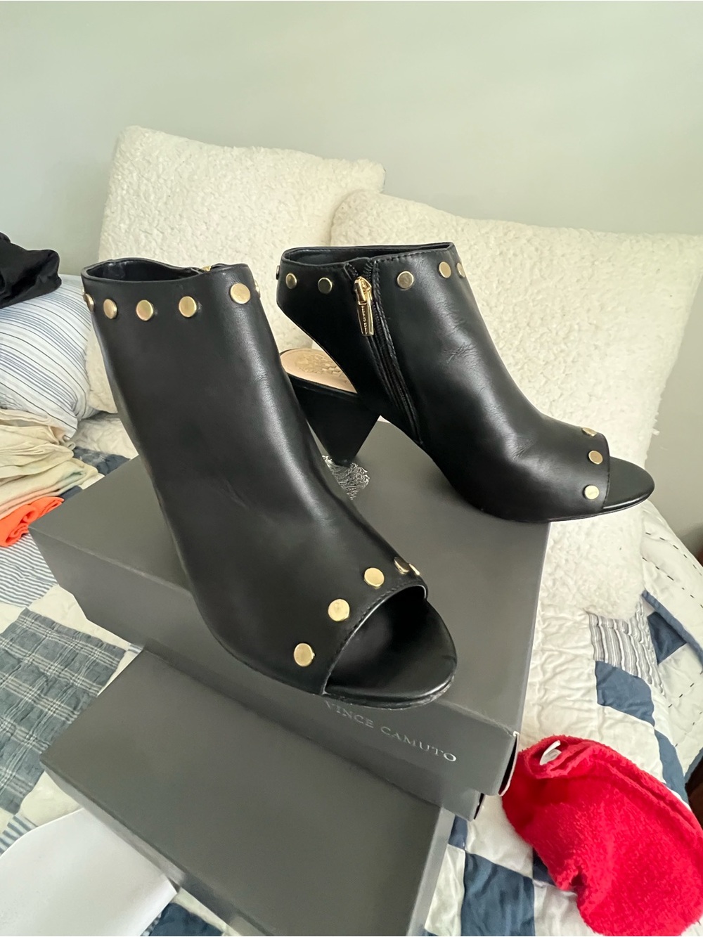 Vince Camuto Shoes